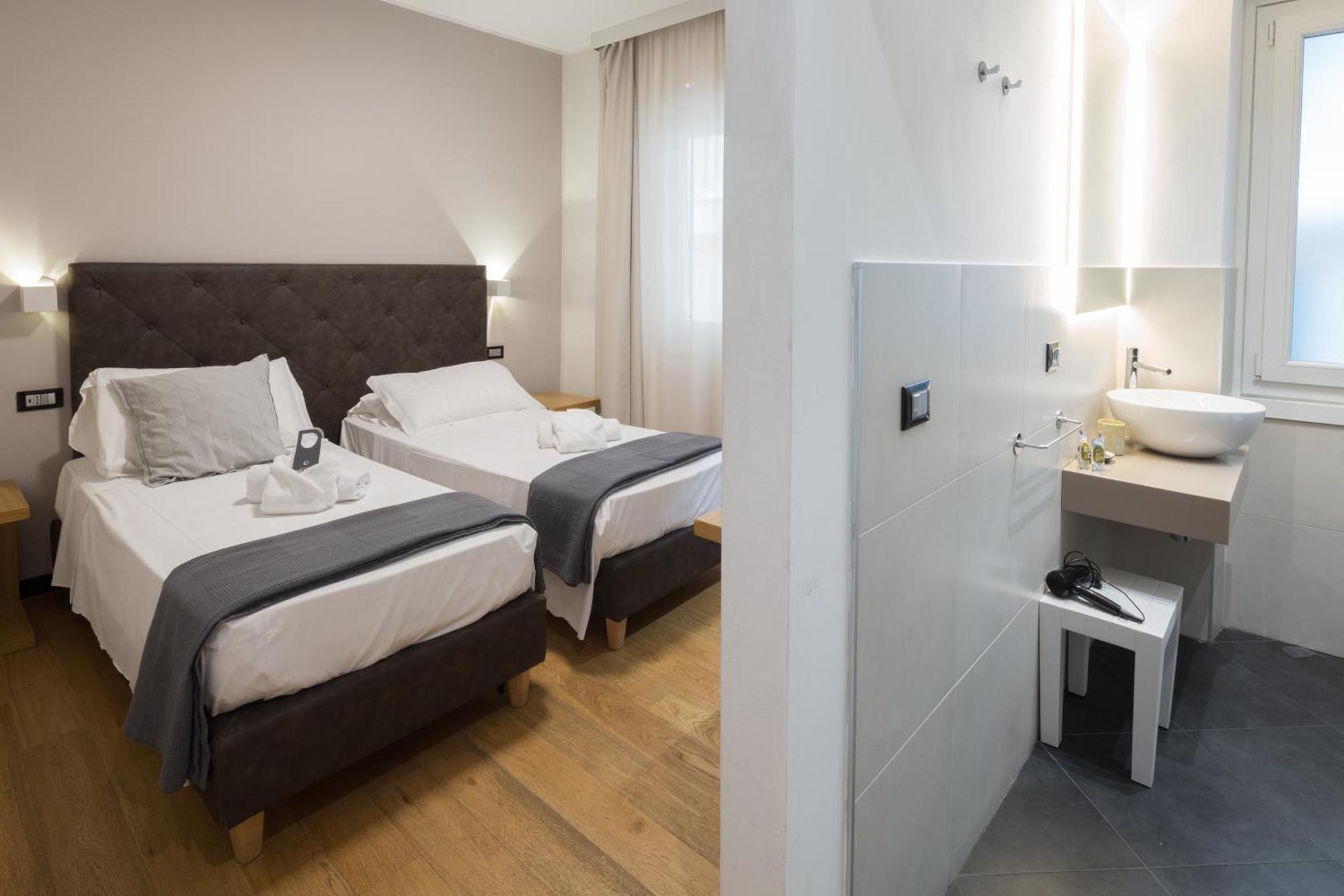 Hotel Doria Генуя Экстерьер фото