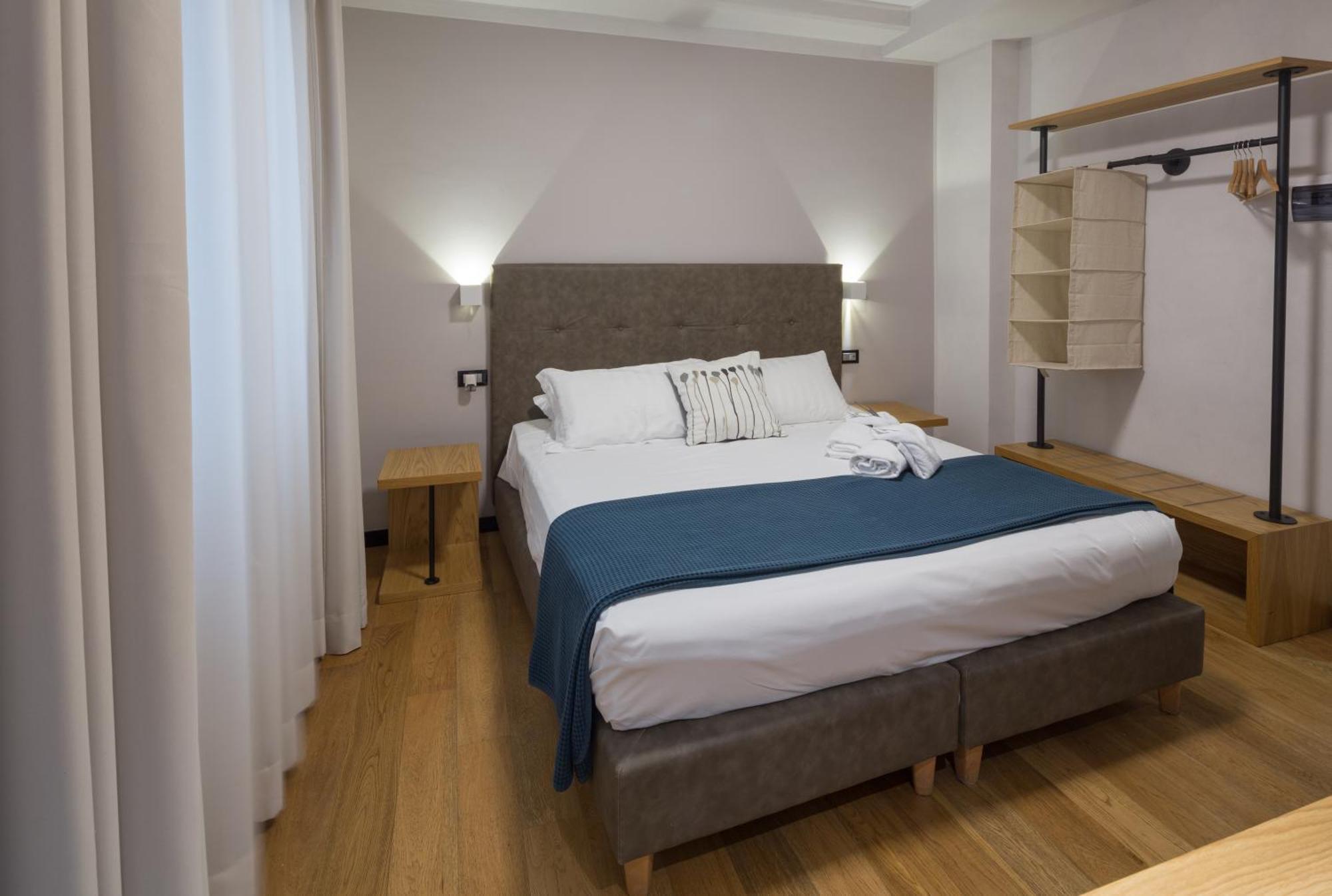 Hotel Doria Генуя Экстерьер фото