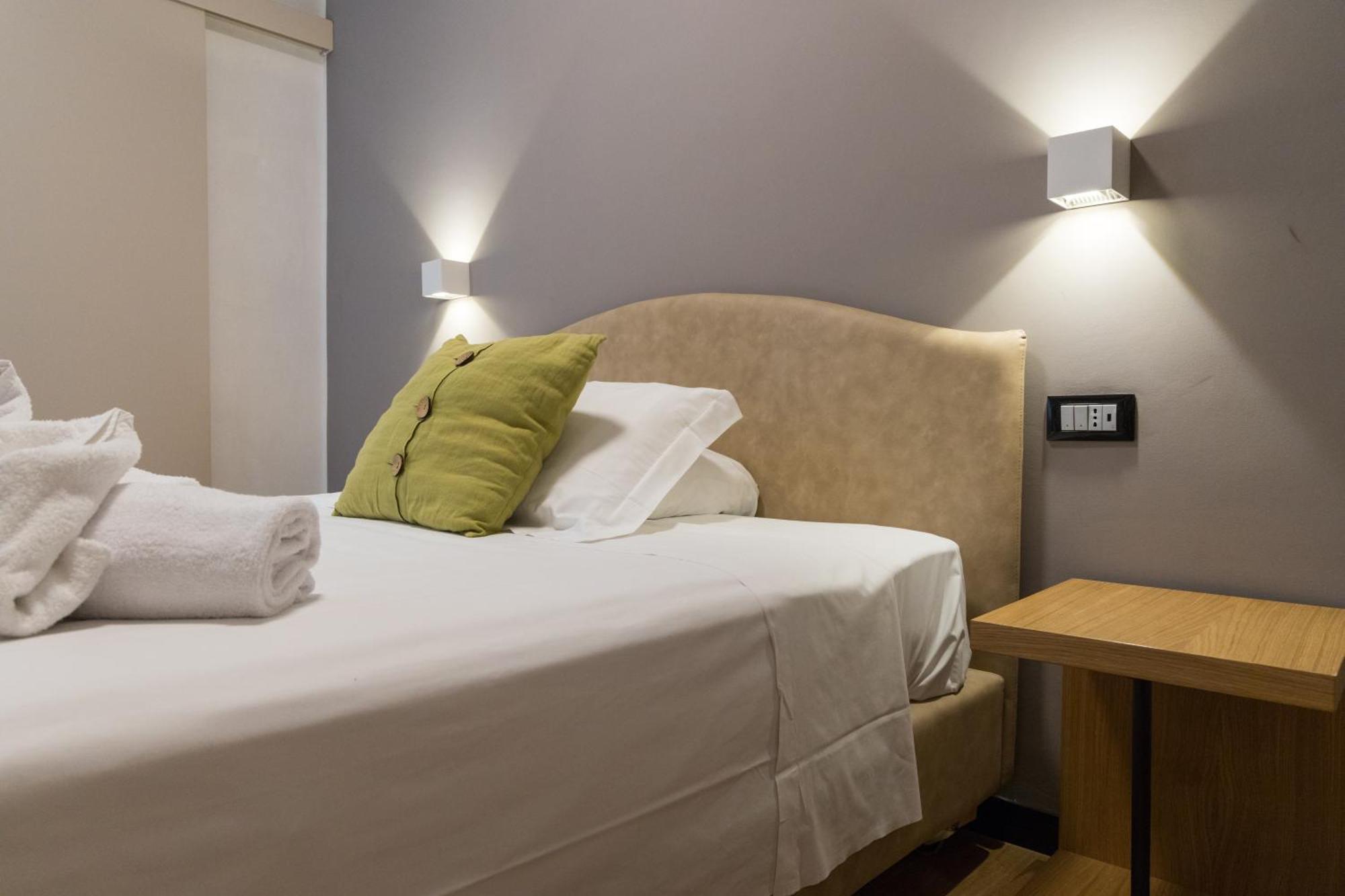Hotel Doria Генуя Экстерьер фото